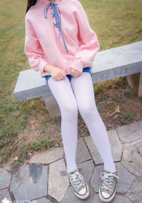 年轻的母亲二